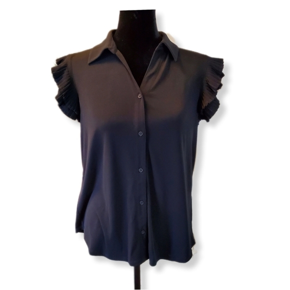 Adrianna Papell Tops - Adrianna Papell Black Pleated Cap Sleeve Button Up Blouse Sz M
